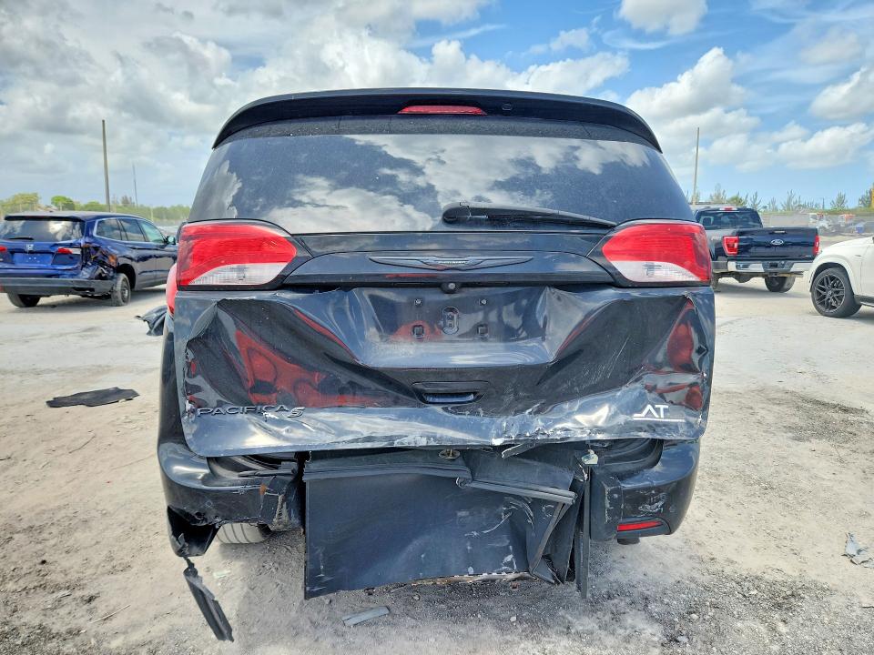 Продажа на аукционе авто 2020 Chrysler Pacifica, vin: 2C4RC1FG5LR150253, номер лота: 49453606