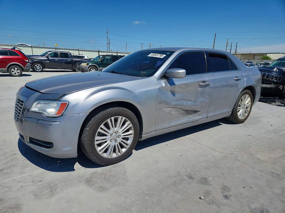 46843786 :رقم المزاد ، 2C3CCARG0EH384928 vin ، 2014 Chrysler 300 مزاد بيع
