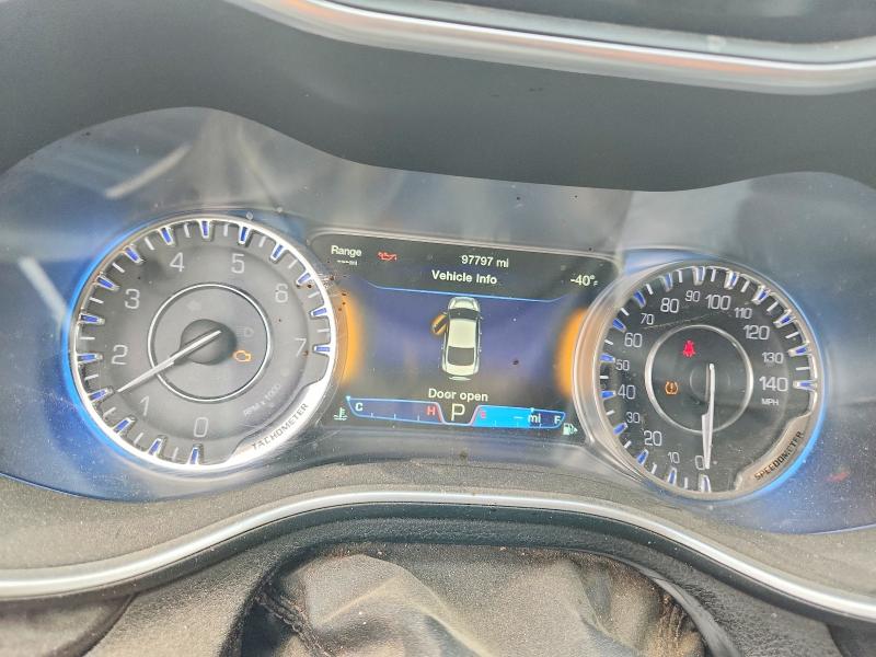 48794726 :رقم المزاد ، 1C3CCCCG2GN147324 vin ، 2016 Chrysler 200 مزاد بيع