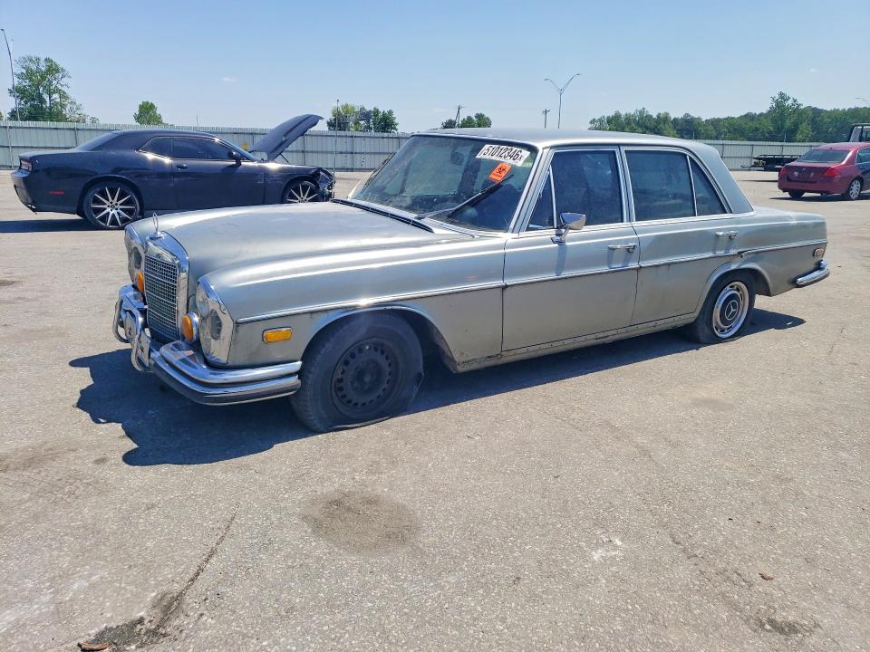 51012346 :رقم المزاد ، 10801812091563 vin ، 1972 Mercedes-benz 280 Se مزاد بيع