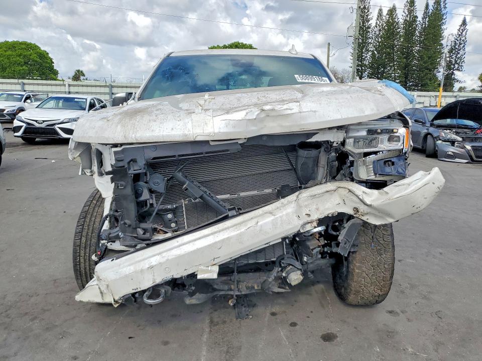 Продажа на аукционе авто 2023 Chevrolet Silverado, vin: 1GCUDJE8XPZ157356, номер лота: 50899186