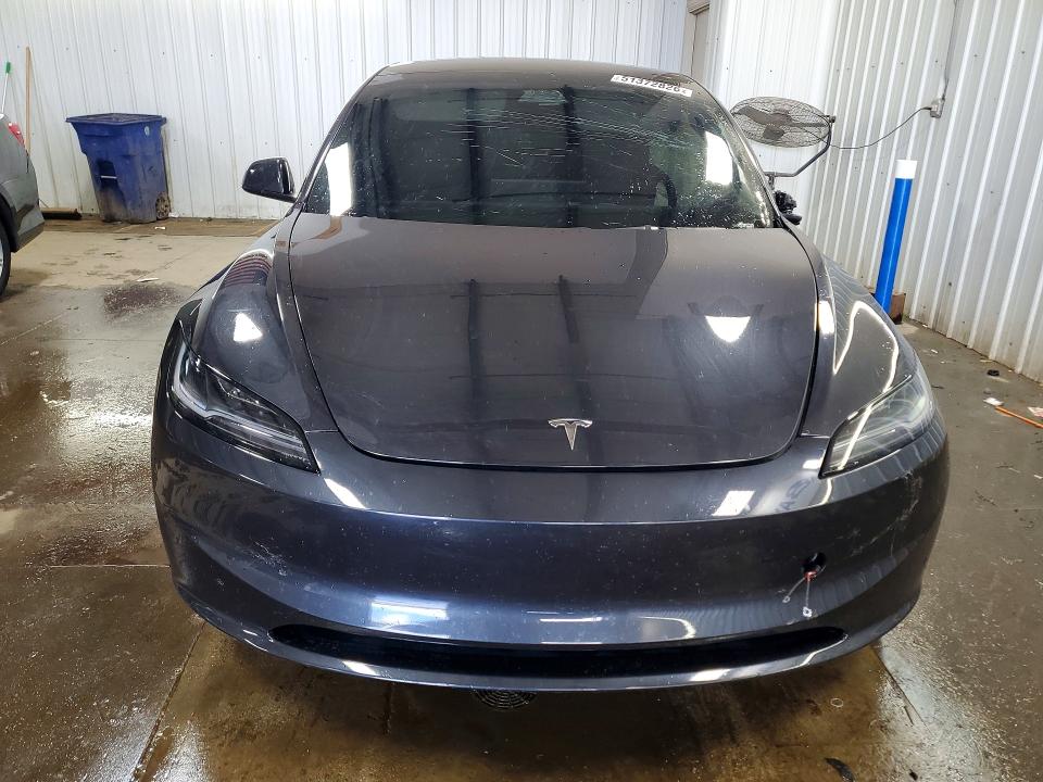 Продажа на аукционе авто 2024 Tesla Model 3, vin: 5YJ3E1EB5RF806719, номер лота: 51372826