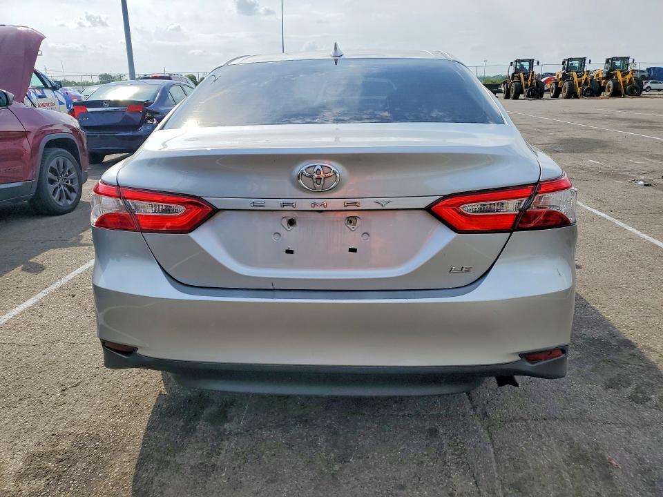 Продажа на аукционе авто 2019 Toyota Camry, vin: 4T1B11HK2KU270243, номер лота: 50955476