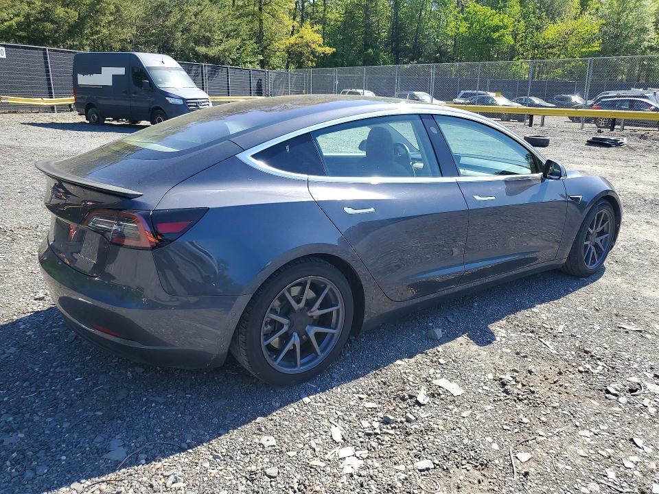 2018 Tesla Model 3 მანქანა იყიდება აუქციონზე, vin: 5YJ3E1EB6JF129040, აუქციონის ნომერი: 50679276