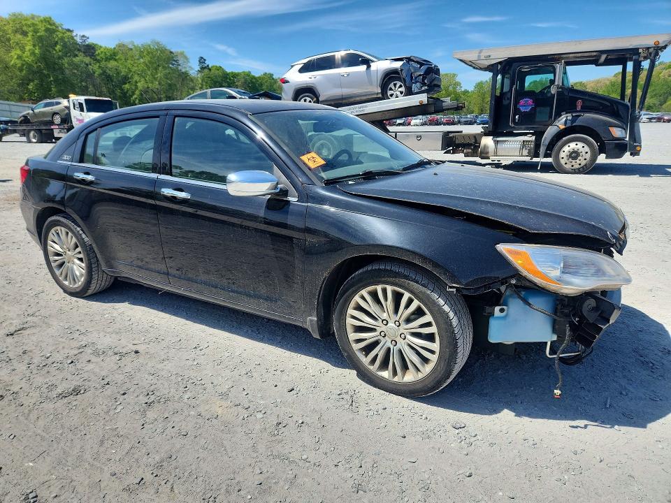 2011 Chrysler 200 მანქანა იყიდება აუქციონზე, vin: 1C3BC2FG3BN603843, აუქციონის ნომერი: 49255426