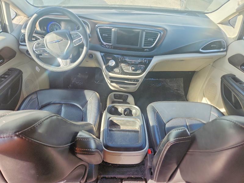 47175346 :رقم المزاد ، 2C4RC1DG0LR256967 vin ، 2020 Chrysler Voyager مزاد بيع