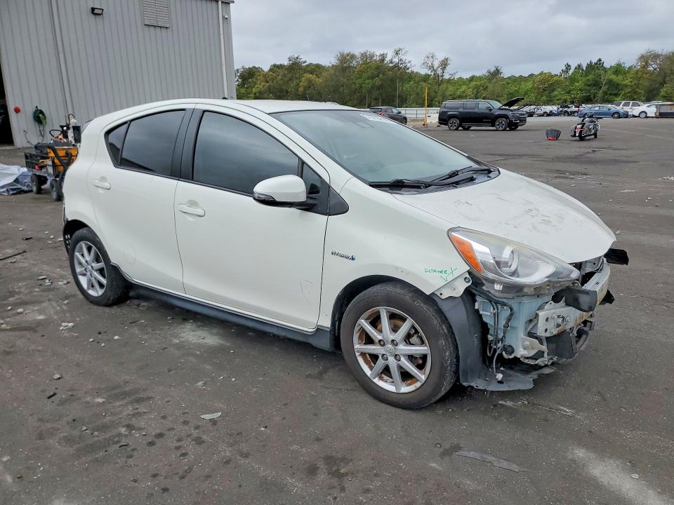 2017 Toyota Prius C მანქანა იყიდება აუქციონზე, vin: JTDKDTB3XH1598545, აუქციონის ნომერი: 51273716