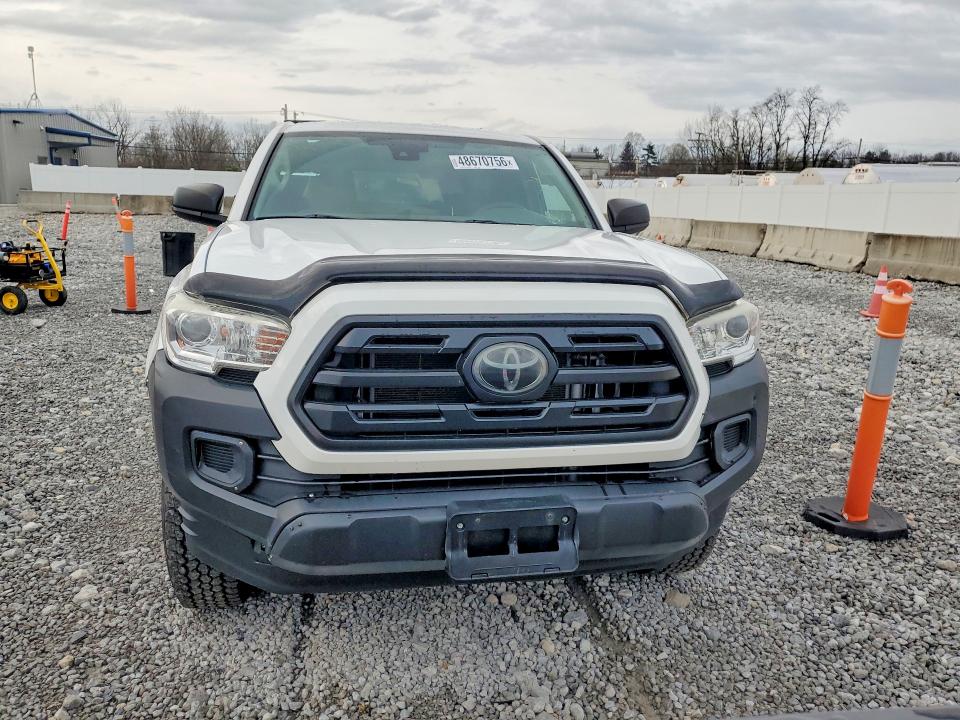 2018 Toyota Tacoma მანქანა იყიდება აუქციონზე, vin: 5TFSX5ENXJX061015, აუქციონის ნომერი: 48670756