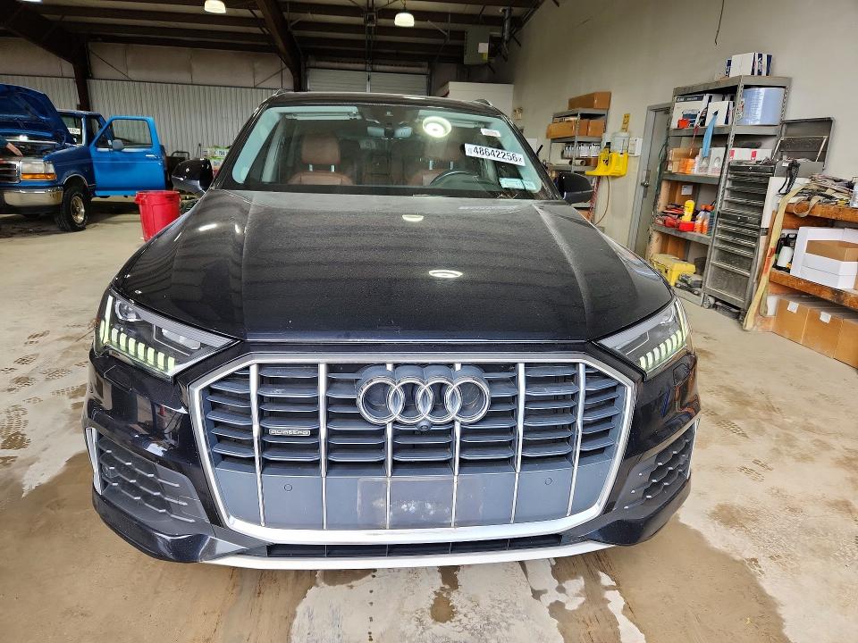 48642256 :رقم المزاد ، WA1LJAF78MD038024 vin ، 2021 Audi Q7 مزاد بيع