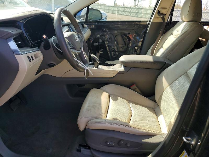 50587686 :رقم المزاد ، 1GYKNERS6HZ166374 vin ، 2017 Cadillac Xt5 مزاد بيع