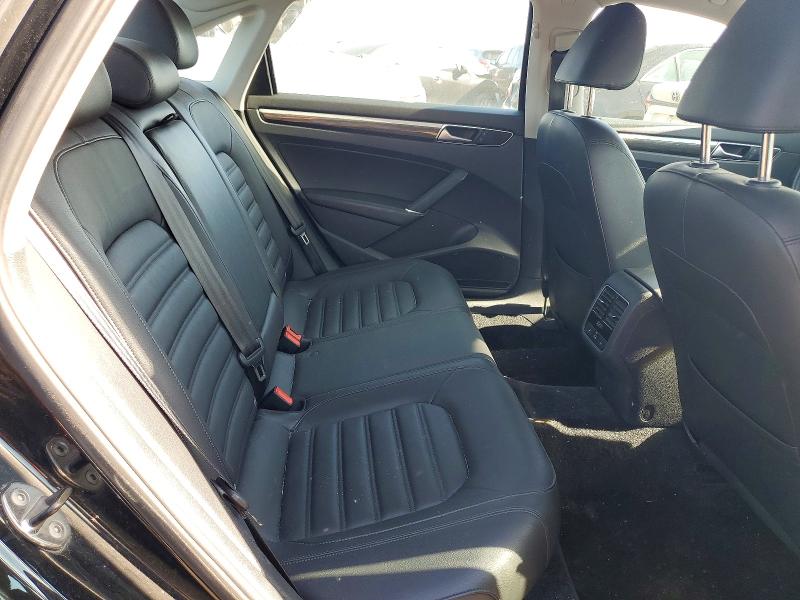 49590476 :رقم المزاد ، 1VWCM7A38GC057524 vin ، 2016 Volkswagen Passat مزاد بيع
