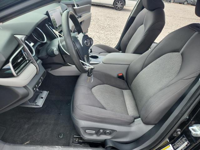 50310436 :رقم المزاد ، 4T1C11AK2MU452199 vin ، 2021 Toyota Camry مزاد بيع
