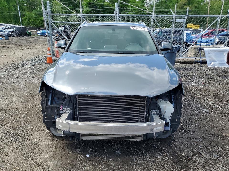 51725936 :رقم المزاد ، WA1ECCFS8HR002104 vin ، 2017 Audi Q3 مزاد بيع