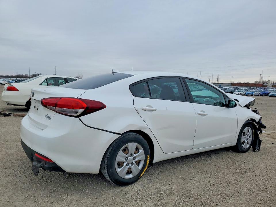 Продажа на аукционе авто 2017 Kia Forte, vin: 3KPFL4A78HE123312, номер лота: 49177266