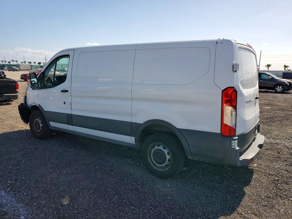 50277356 :رقم المزاد ، 1FTNR1YM5FKB32970 vin ، 2015 Ford Transit مزاد بيع