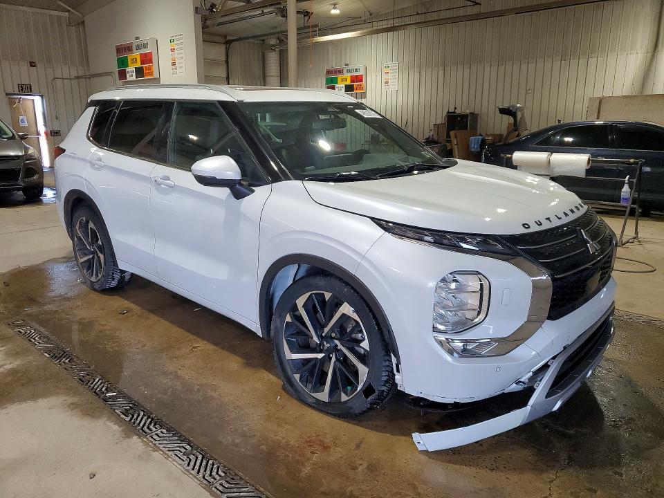 Продаж на аукціоні авто 2022 Mitsubishi Outlander, vin: JA4J4VA82NZ030267, номер лоту: 48633576
