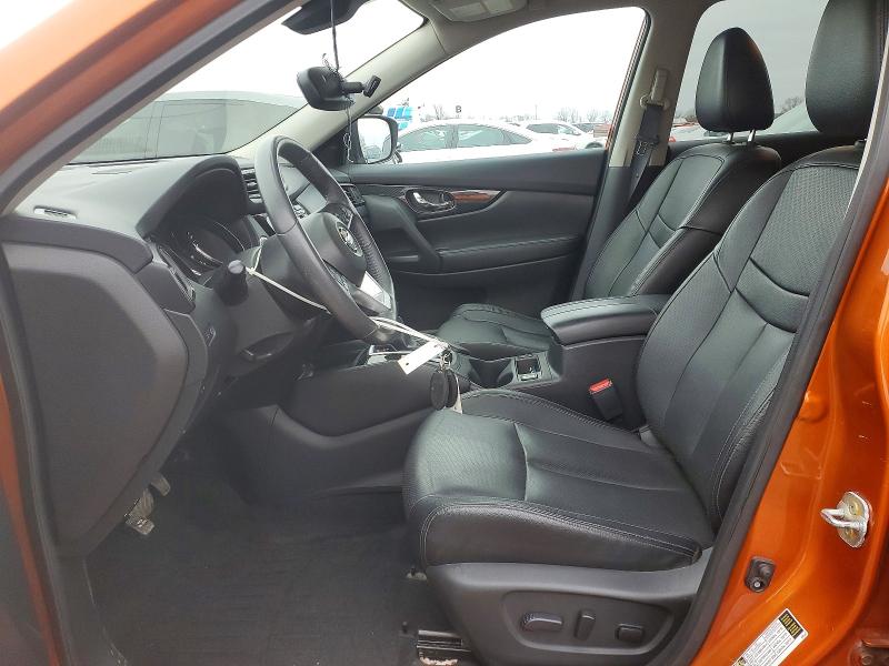 47740196 :رقم المزاد ، 5N1AT2MV9HC800122 vin ، 2017 Nissan Rogue مزاد بيع