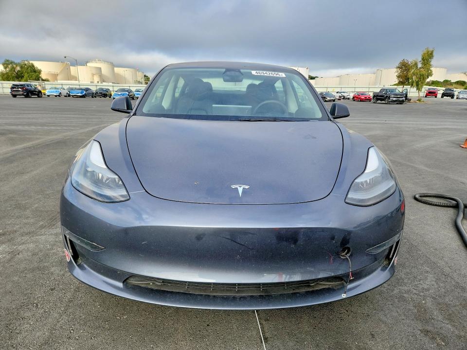 46942696 :رقم المزاد ، 5YJ3E1EA1PF604318 vin ، 2023 Tesla Model 3 مزاد بيع
