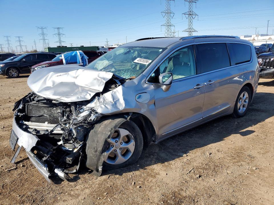 Продажа на аукционе авто 2018 Chrysler Pacifica, vin: 2C4RC1L73JR364952, номер лота: 48935096