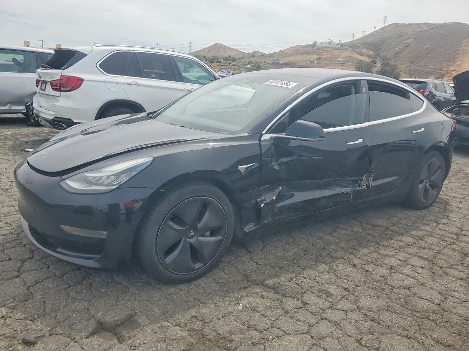 2018 Tesla Model 3 მანქანა იყიდება აუქციონზე, vin: 5YJ3E1EB0JF068073, აუქციონის ნომერი: 50101066