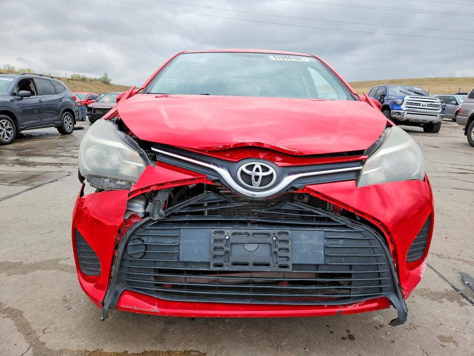2015 Toyota Yaris მანქანა იყიდება აუქციონზე, vin: VNKKTUD30FA027057, აუქციონის ნომერი: 51696166