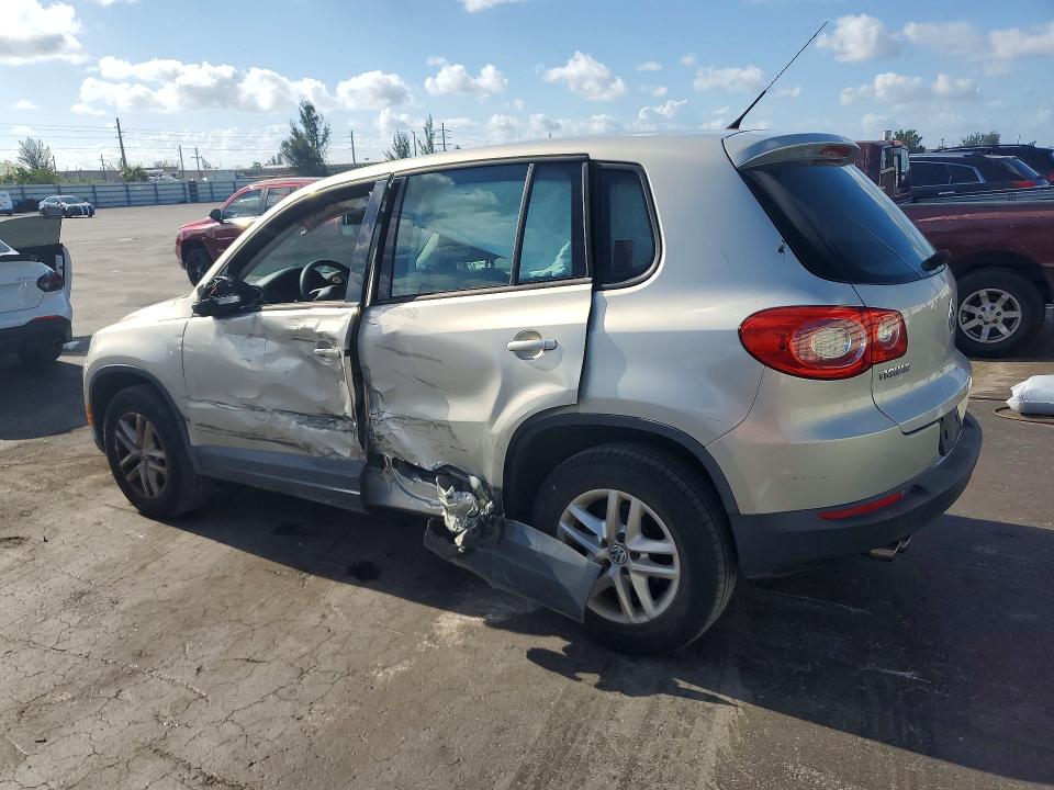 Aukcja sprzedaży 2011 Volkswagen Tiguan, vin: WVGAV7AX5BW527196, numer aukcji: 51081366