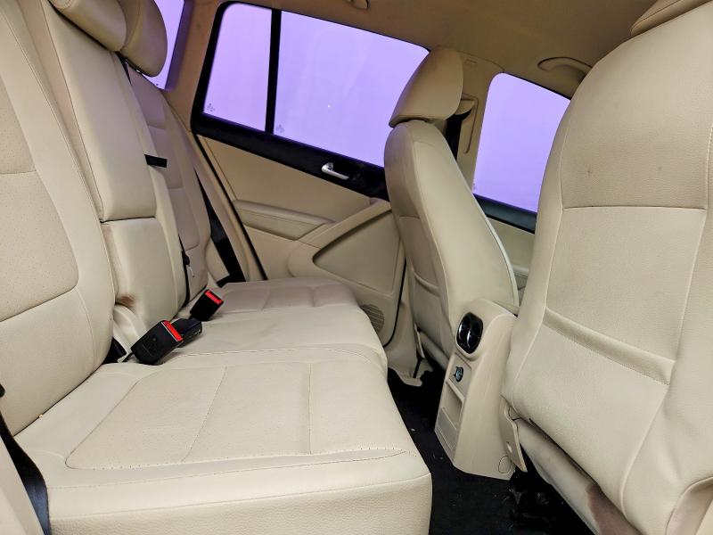 50786156 :رقم المزاد ، WVGAV7AX4GW510638 vin ، 2016 Volkswagen Tiguan مزاد بيع