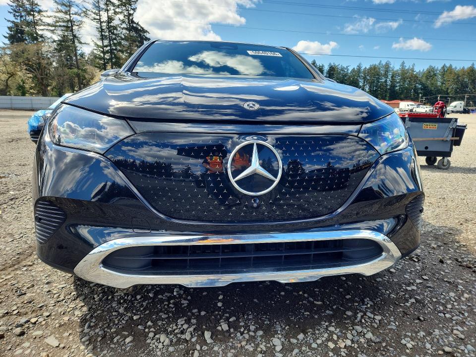 50040166 :رقم المزاد ، 4JGGM1CB6PA010036 vin ، 2023 Mercedes-benz Eqe Suv مزاد بيع