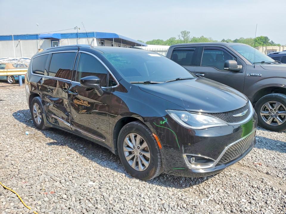 48635006 :رقم المزاد ، 2C4RC1BG2KR561212 vin ، 2019 Chrysler Pacifica مزاد بيع