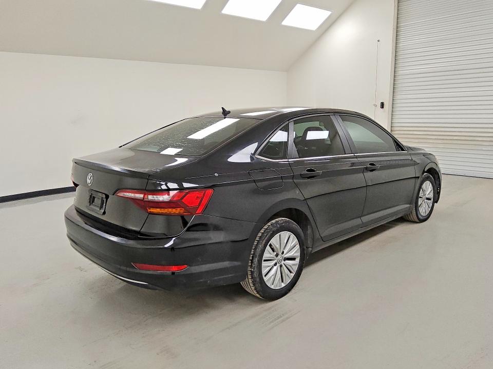 50524816 :رقم المزاد ، 3VWC57BU0KM152719 vin ، 2019 Volkswagen Jetta مزاد بيع