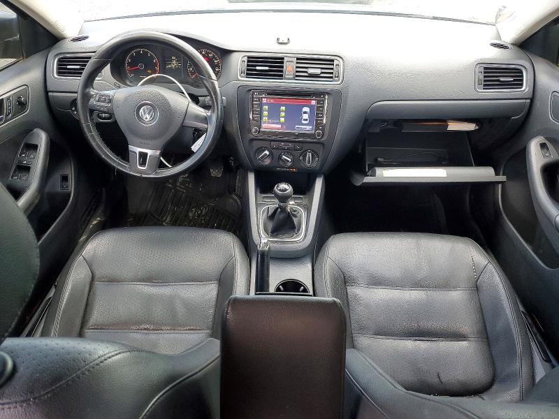 50333406 :رقم المزاد ، 3VWBZ7AJ0BM309799 vin ، 2011 Volkswagen Jetta مزاد بيع
