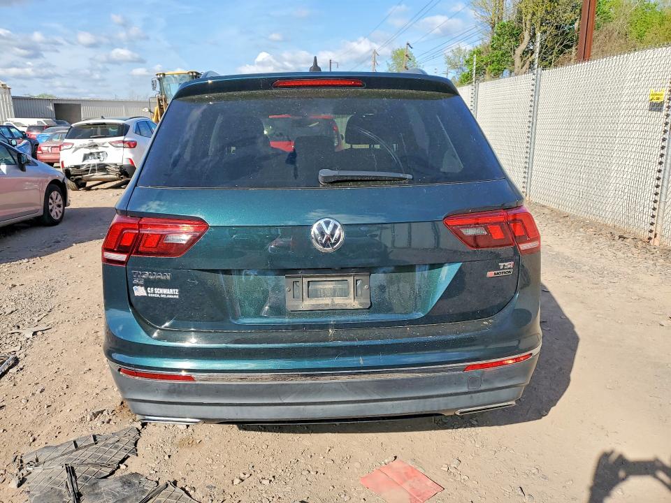 49958256 :رقم المزاد ، 3VV2B7AX6JM150508 vin ، 2018 Volkswagen Tiguan مزاد بيع