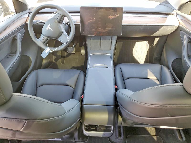 2024 Tesla Model Y მანქანა იყიდება აუქციონზე, vin: 7SAYGDEE8RF081616, აუქციონის ნომერი: 51201046