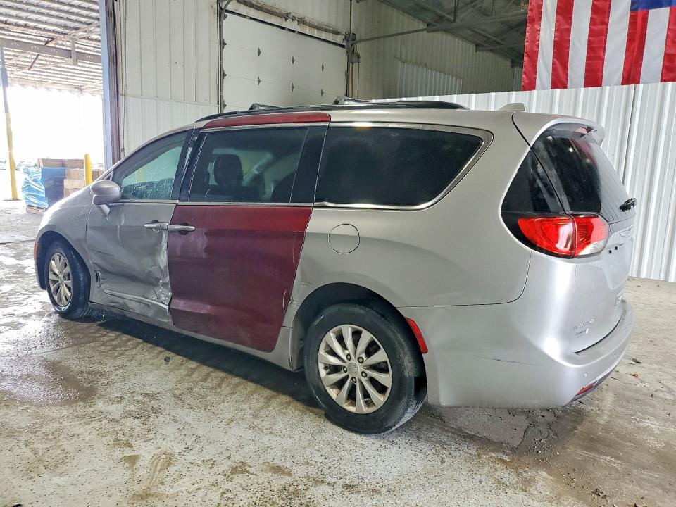Продаж на аукціоні авто 2017 Chrysler Pacifica, vin: 2C4RC1BG9HR540608, номер лоту: 48708456