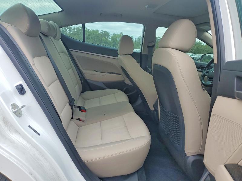 51177956 :رقم المزاد ، 5NPD84LF0JH250683 vin ، 2018 Hyundai Elantra مزاد بيع