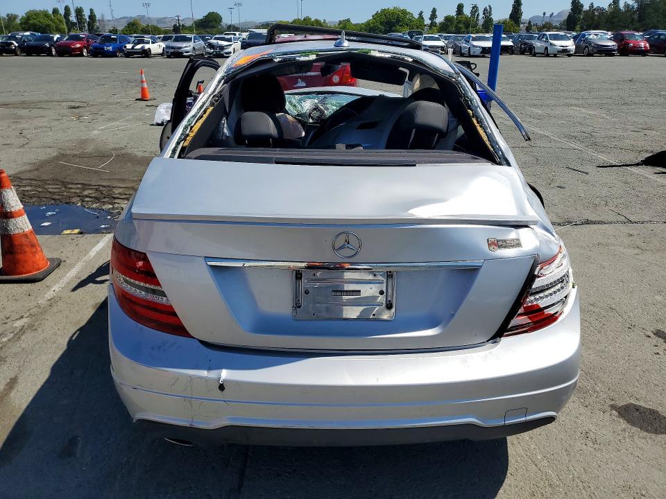 51373776 :رقم المزاد ، WDDGF4HB0CR212235 vin ، 2012 Mercedes-benz C مزاد بيع