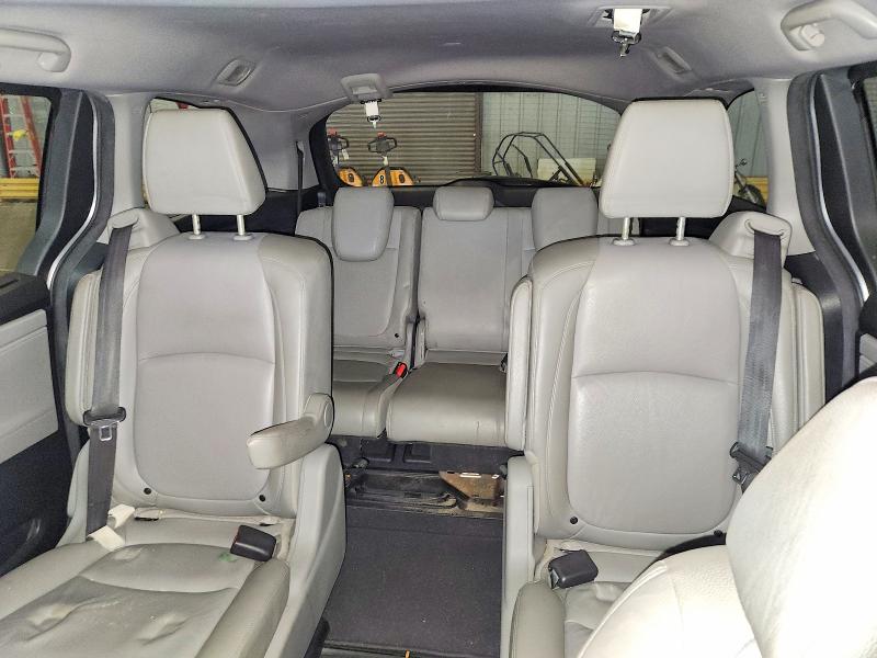 Продаж на аукціоні авто 2018 Honda Odyssey, vin: 5FNRL6H75JB039043, номер лоту: 51029126