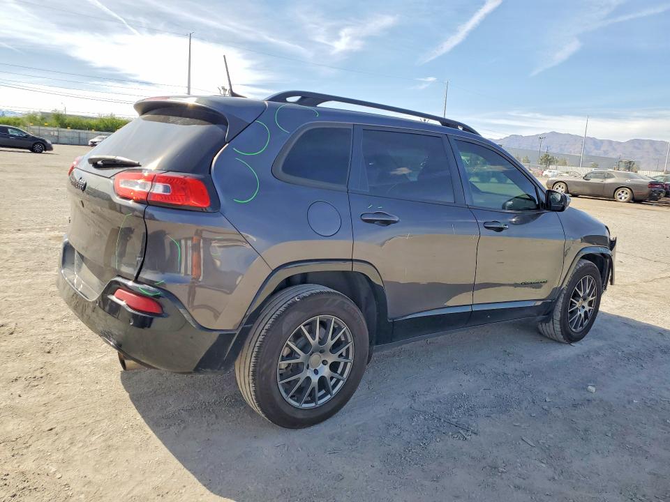 49481706 :رقم المزاد ، 1C4PJMCX1JD588710 vin ، 2018 Jeep Cherokee مزاد بيع