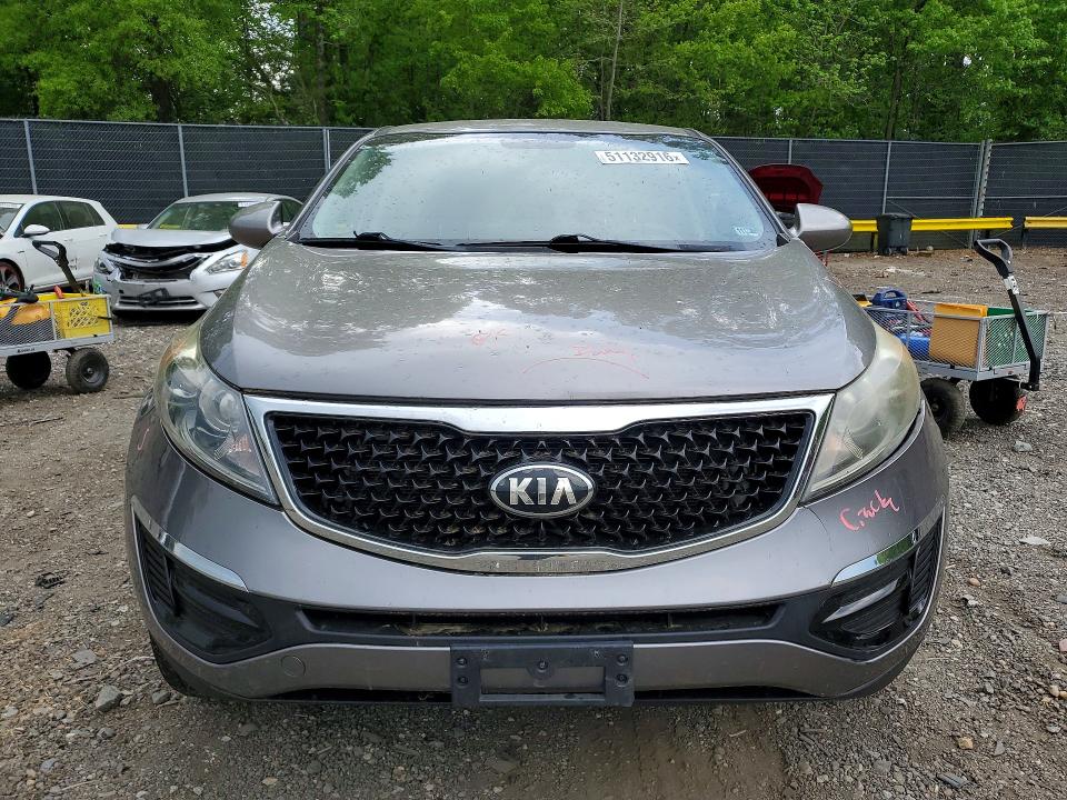 51132916 :رقم المزاد ، KNDPBCAC9F7697963 vin ، 2015 Kia Sportage مزاد بيع