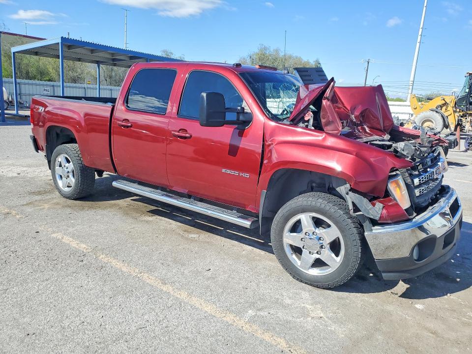 49666976 :رقم المزاد ، 1GT111EGXDF136183 vin ، 2013 Gmc Sierra مزاد بيع