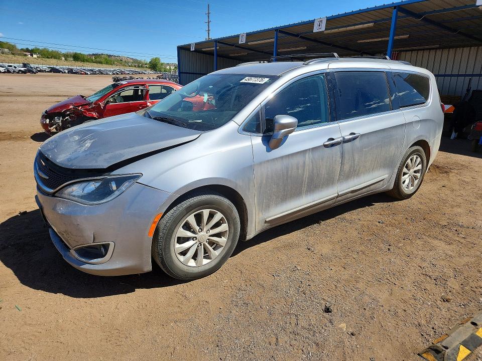 Продажа на аукционе авто 2017 Chrysler Pacifica, vin: 2C4RC1BG4HR569482, номер лота: 49677376