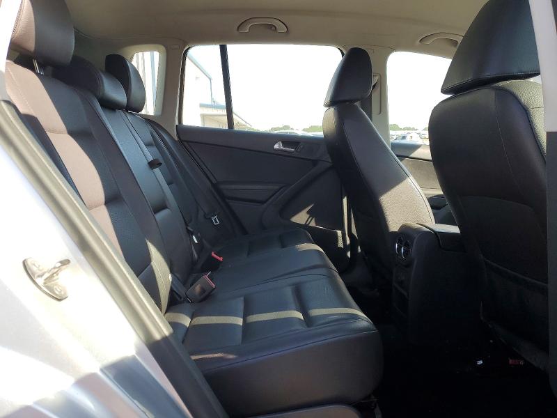 Продажа на аукционе авто 2016 Volkswagen Tiguan, vin: WVGAV7AXXGK000379, номер лота: 49106136