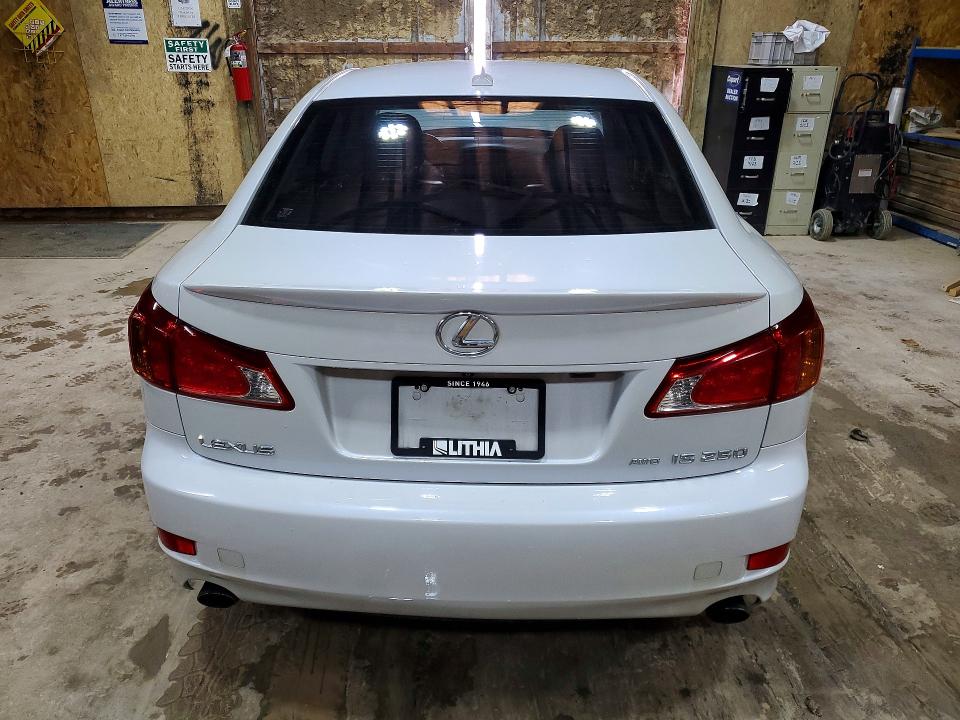 51122216 :رقم المزاد ، JTHCF5C28A2032950 vin ، 2010 Lexus Is مزاد بيع