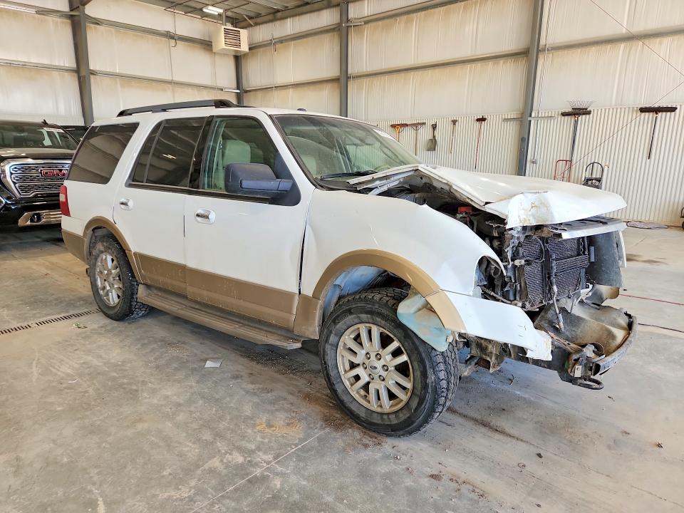 49474636 :رقم المزاد ، 1FMJU1J58DEF02882 vin ، 2013 Ford Expedition مزاد بيع