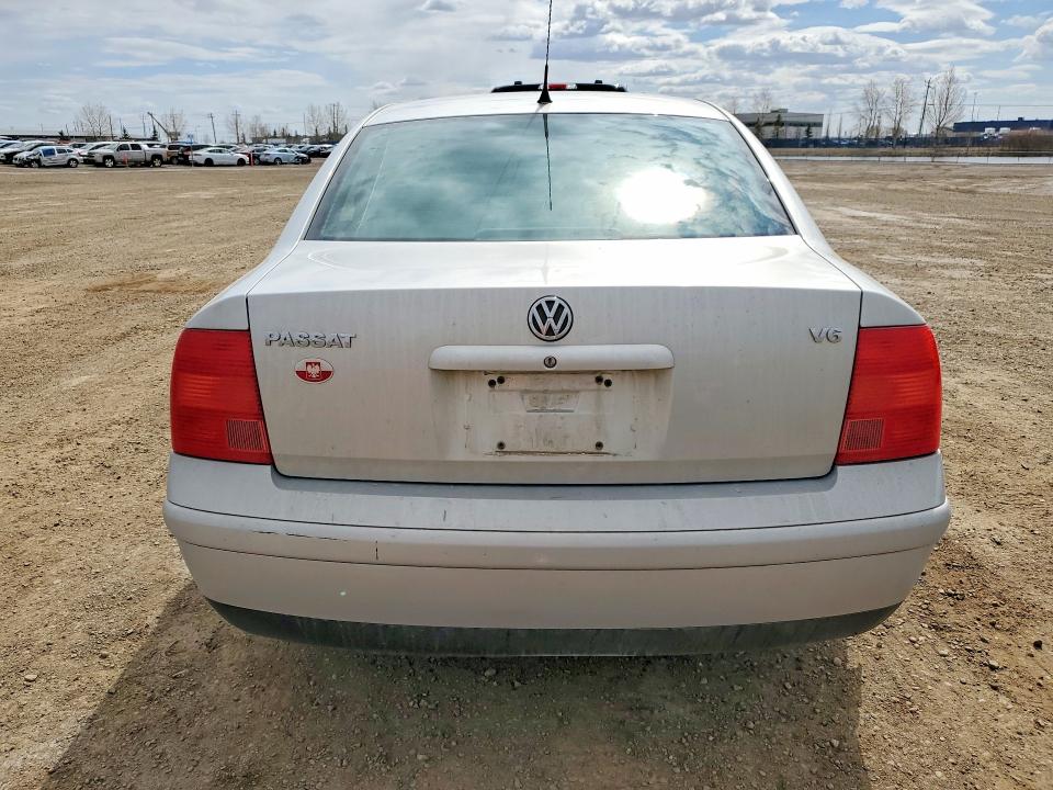 1999 Volkswagen Passat მანქანა იყიდება აუქციონზე, vin: WVWAD63B5XE321862, აუქციონის ნომერი: 51871296