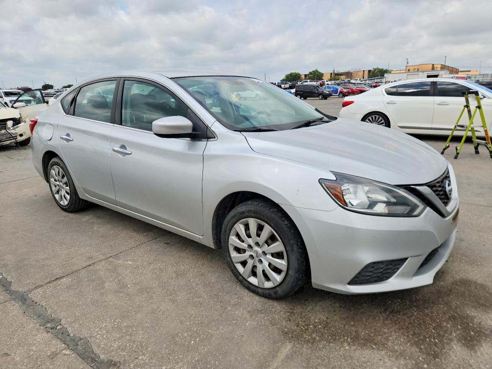 2016 Nissan Sentra მანქანა იყიდება აუქციონზე, vin: 3N1AB7AP1GY266021, აუქციონის ნომერი: 50452736