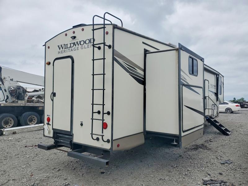 51251806 :رقم المزاد ، 4X4FWBM27NV707147 vin ، 2022 Foresriver Wildwood مزاد بيع