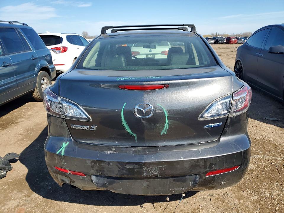 49310246 :رقم المزاد ، JM1BL1W70D1776767 vin ، 2013 Mazda 3 مزاد بيع