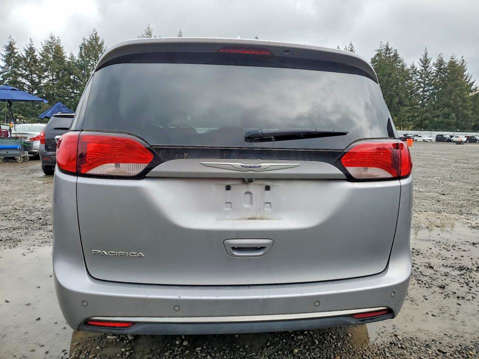 50402366 :رقم المزاد ، 2C4RC1BG5LR176745 vin ، 2020 Chrysler Pacifica مزاد بيع