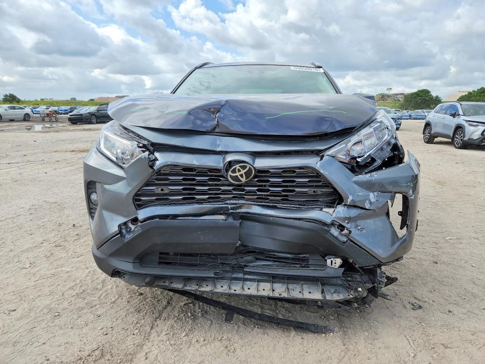 50650016 :رقم المزاد ، 2T3W1RFV6MC137767 vin ، 2021 Toyota Rav4 مزاد بيع